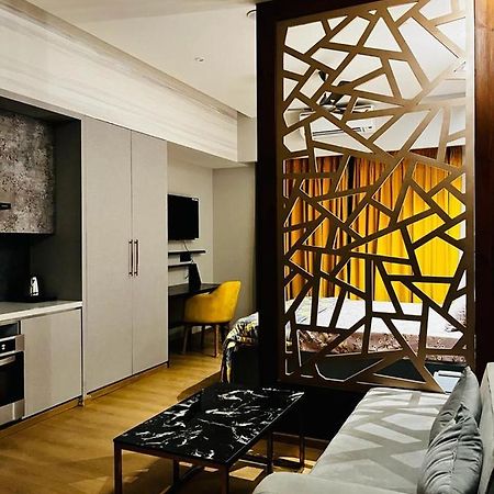 Luxe Apartment By Hey Studio'S ガーズィヤーバード エクステリア 写真