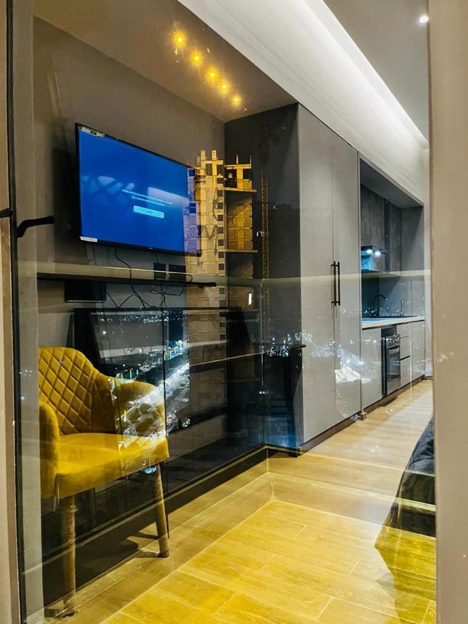Luxe Apartment By Hey Studio'S ガーズィヤーバード エクステリア 写真