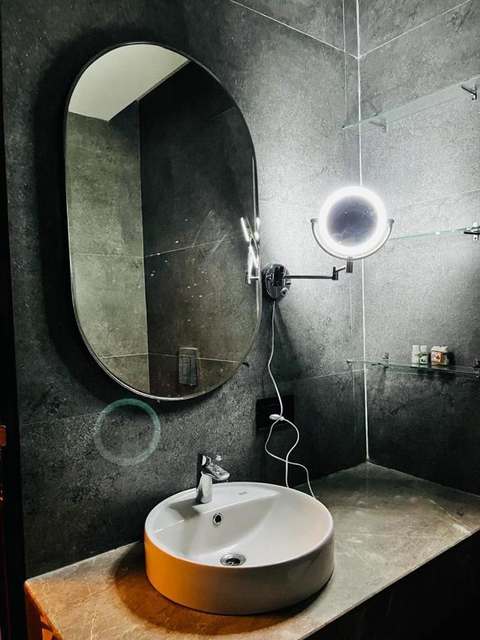 Luxe Apartment By Hey Studio'S ガーズィヤーバード エクステリア 写真